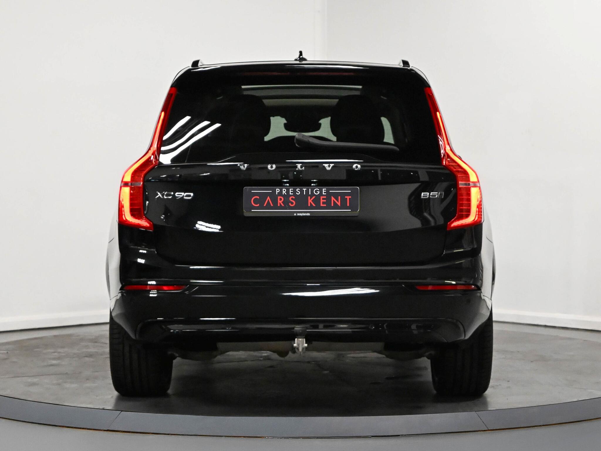 Volvo XC90 view 23