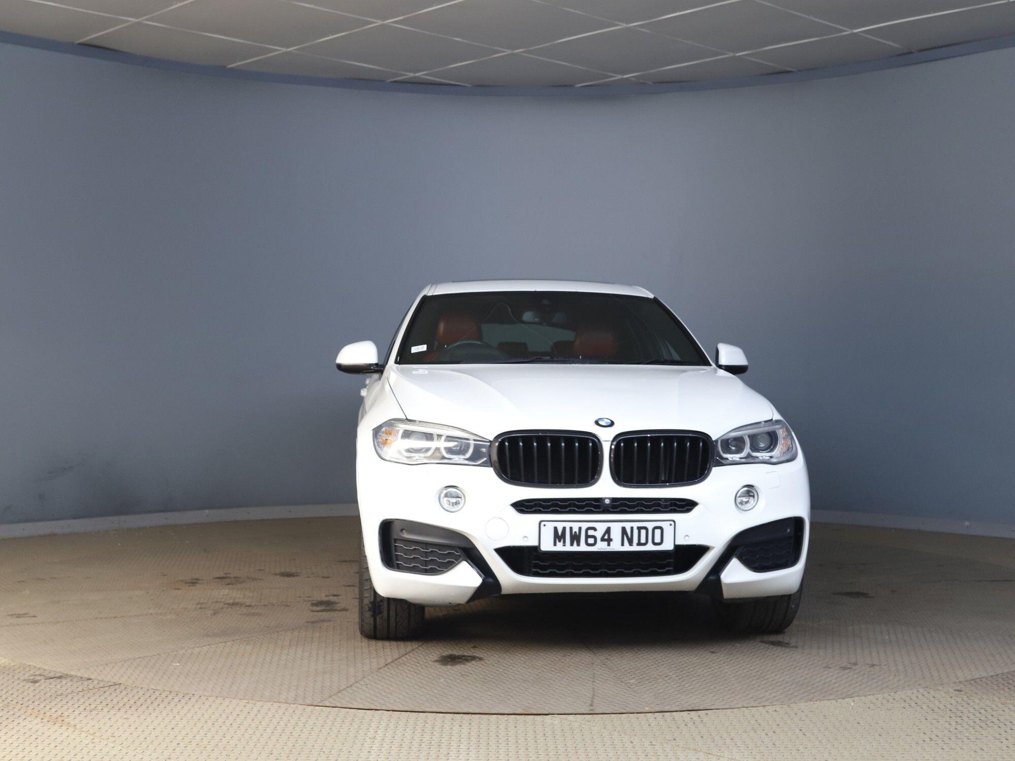 BMW X6 view 28