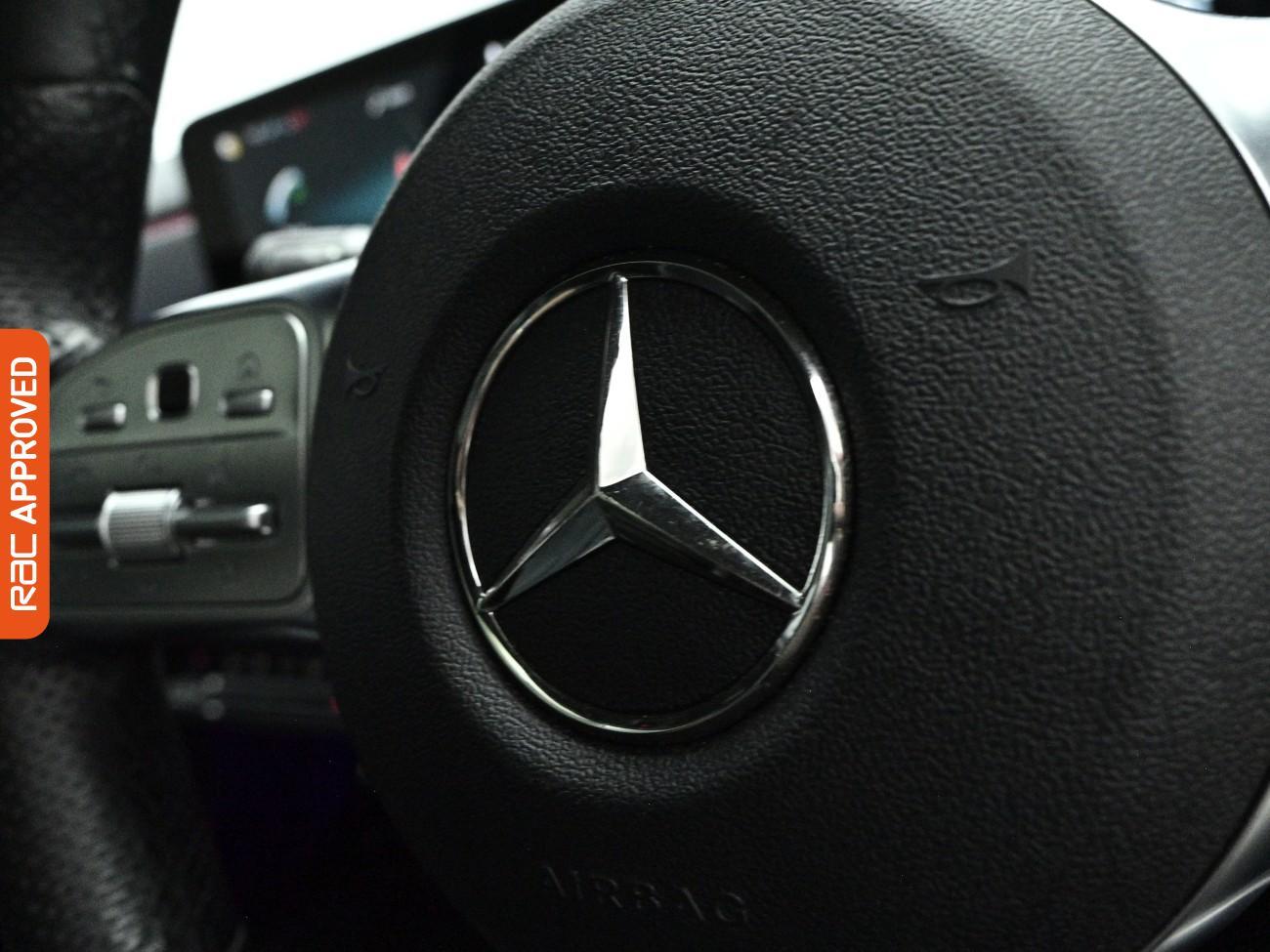 Mercedes-Benz Cla view 23