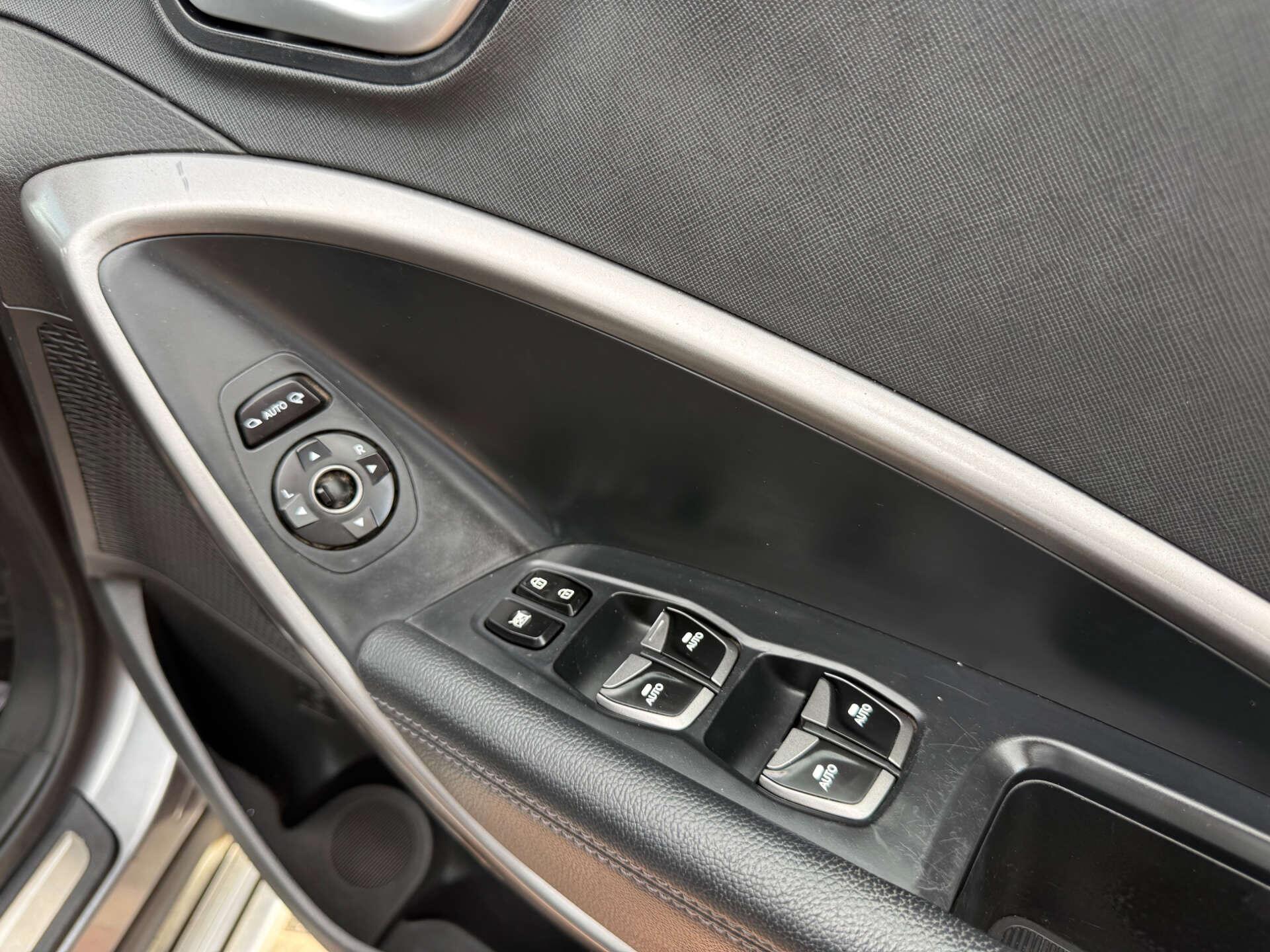 Hyundai Santa FE view 35