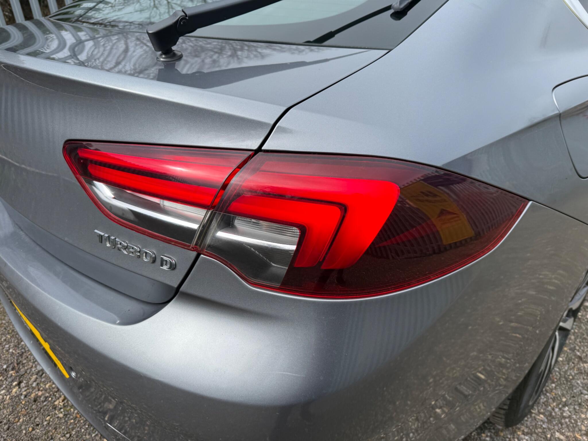2017 Vauxhall Insignia image 35