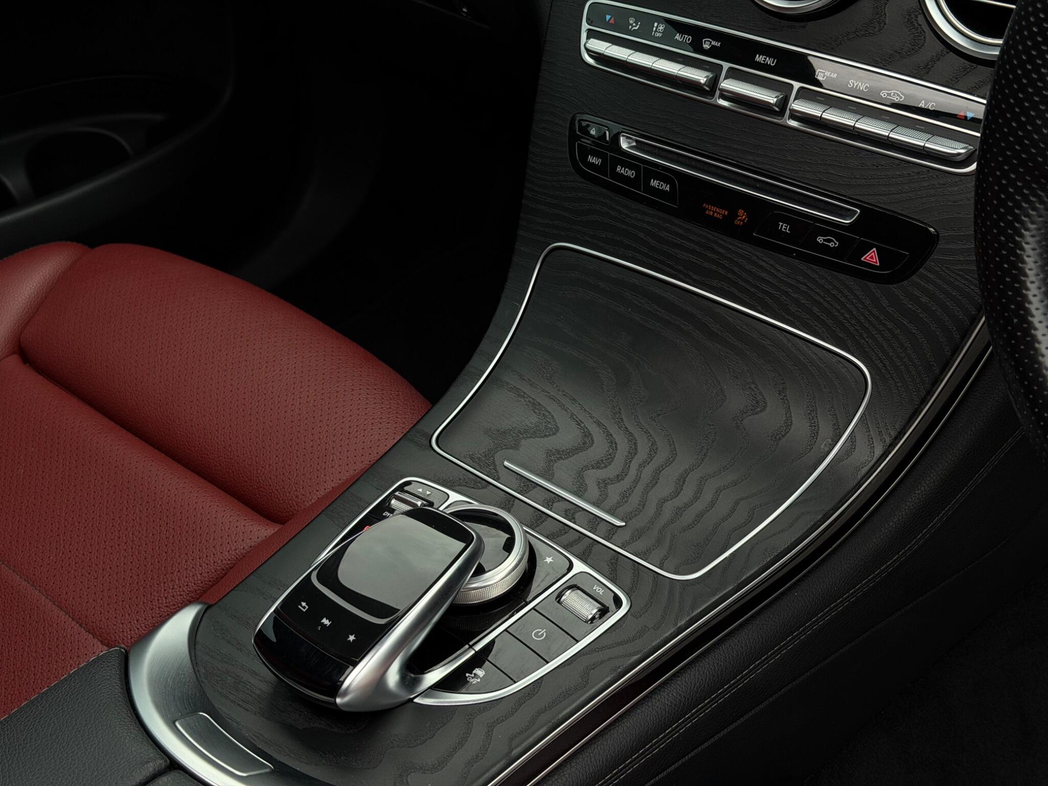 Mercedes-Benz GLC view 13