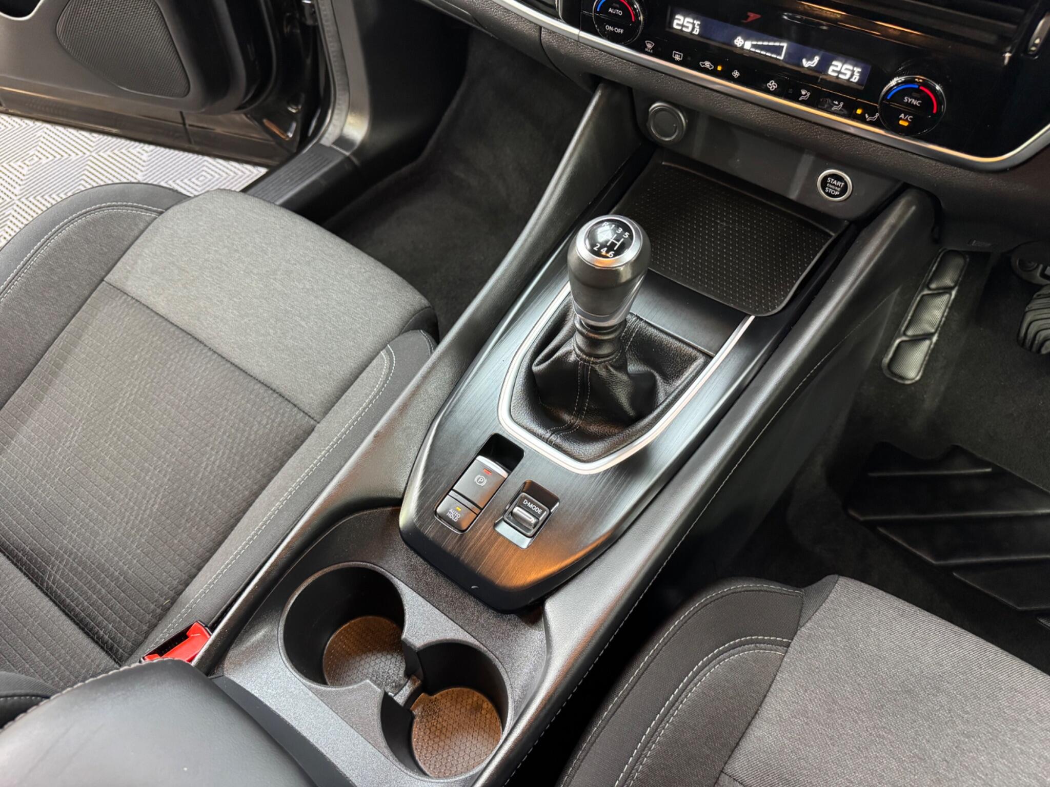 Nissan Qashqai view 23