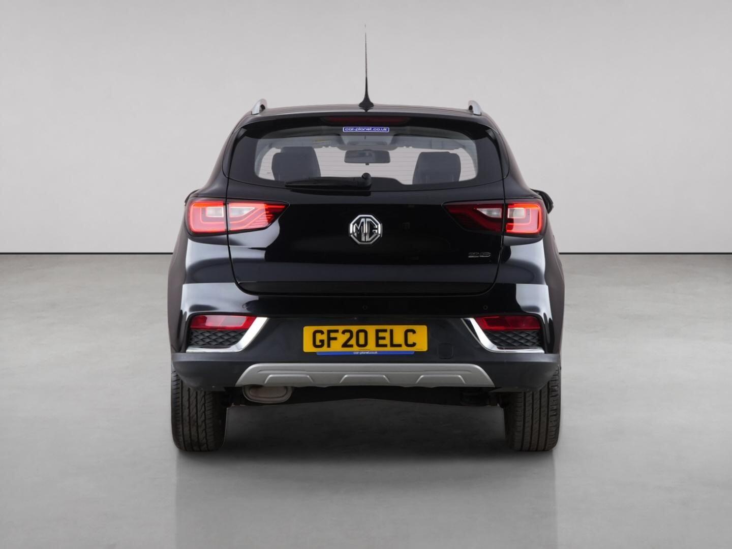 MG ZS view 7