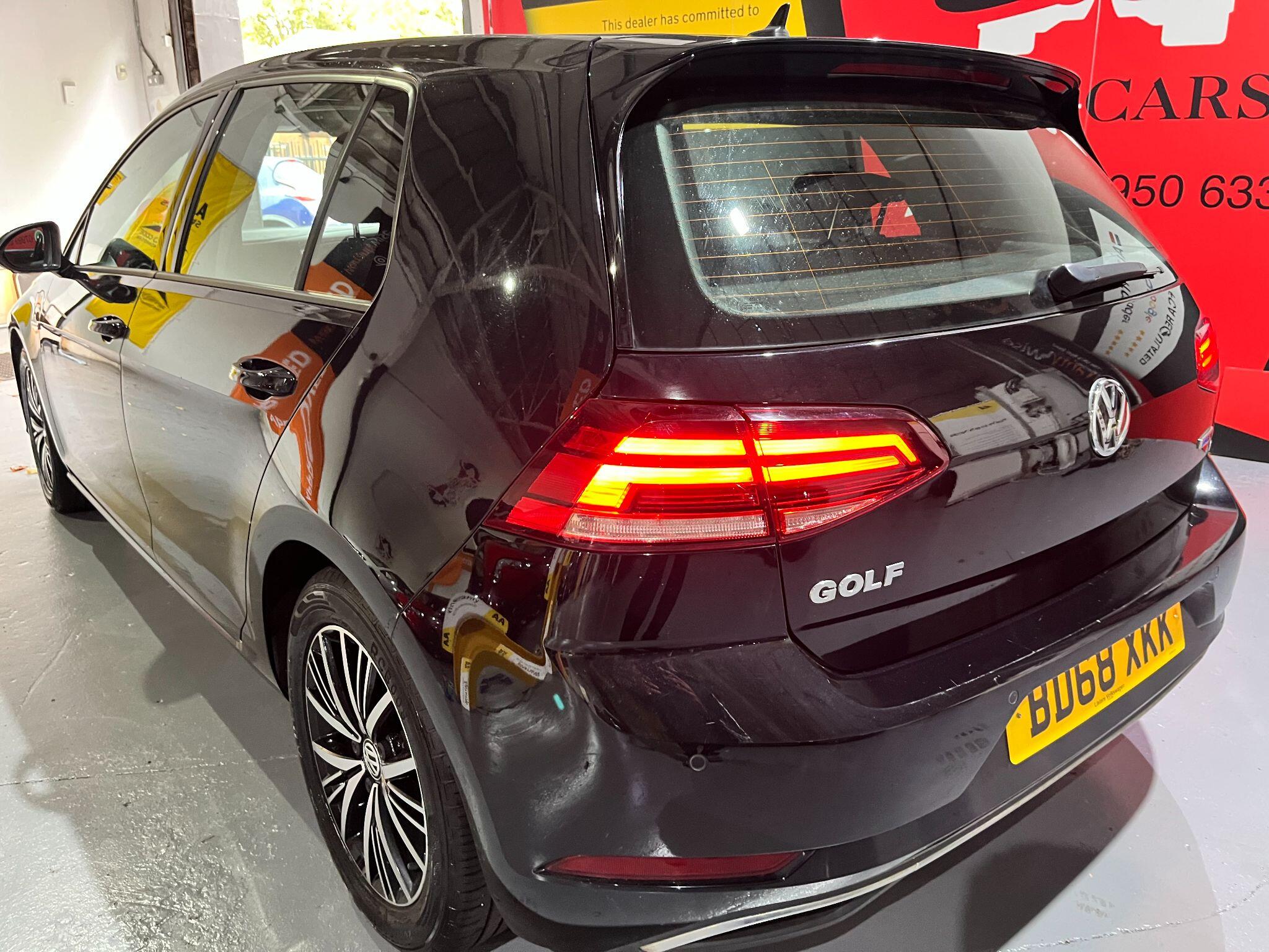 Volkswagen Golf view 57