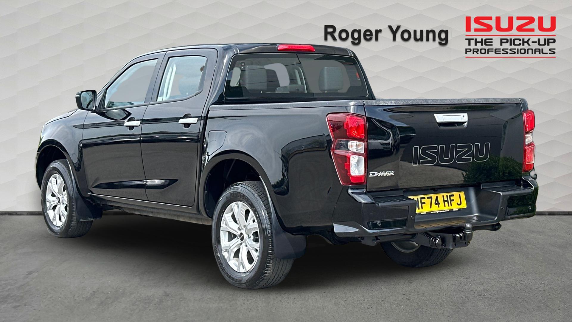Isuzu D-Max view 2
