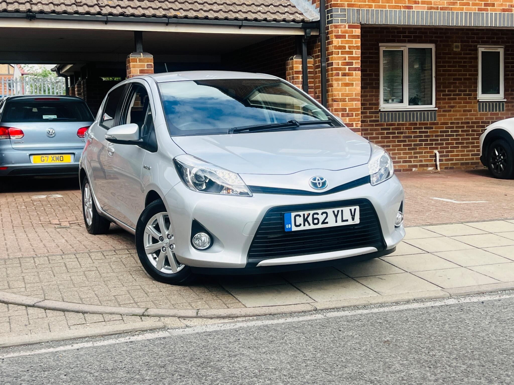 Toyota Yaris view 5