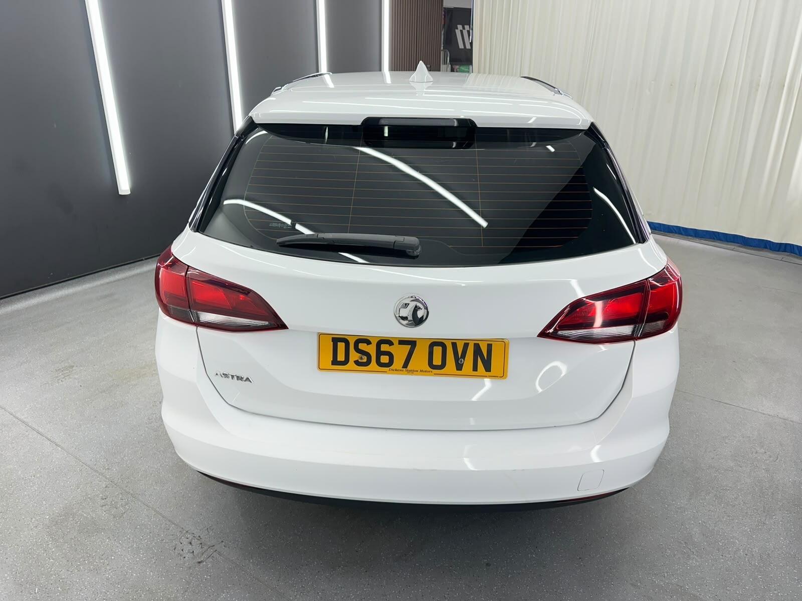 Vauxhall Astra view 11