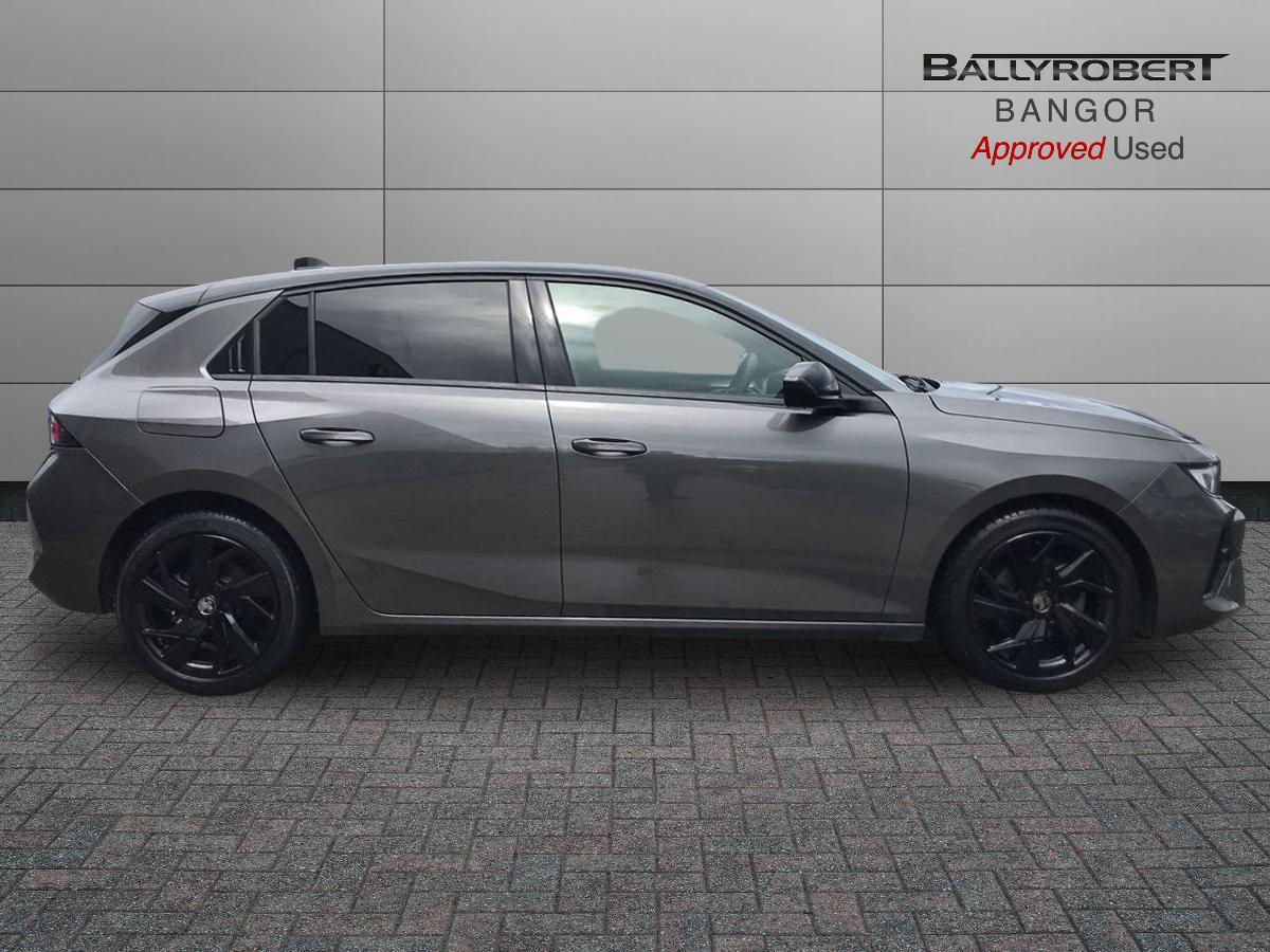 Vauxhall Astra view 9