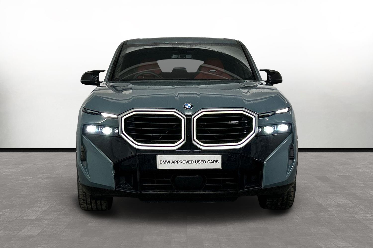 BMW XM view 17