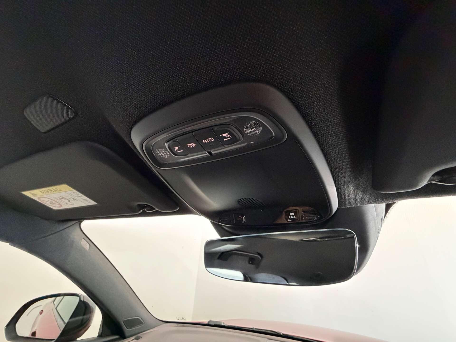 Volvo XC40 view 46