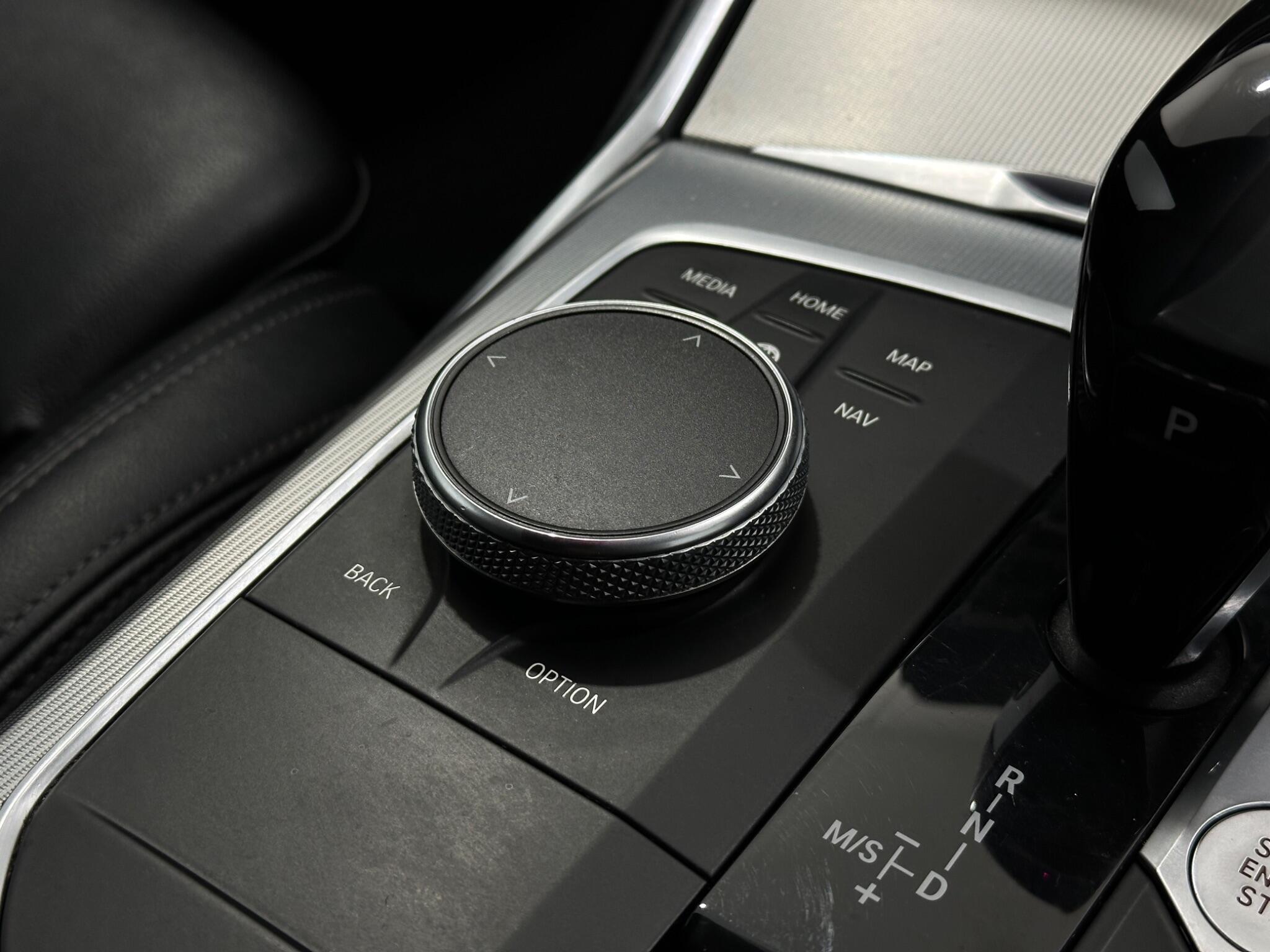 BMW 3 Series view 21