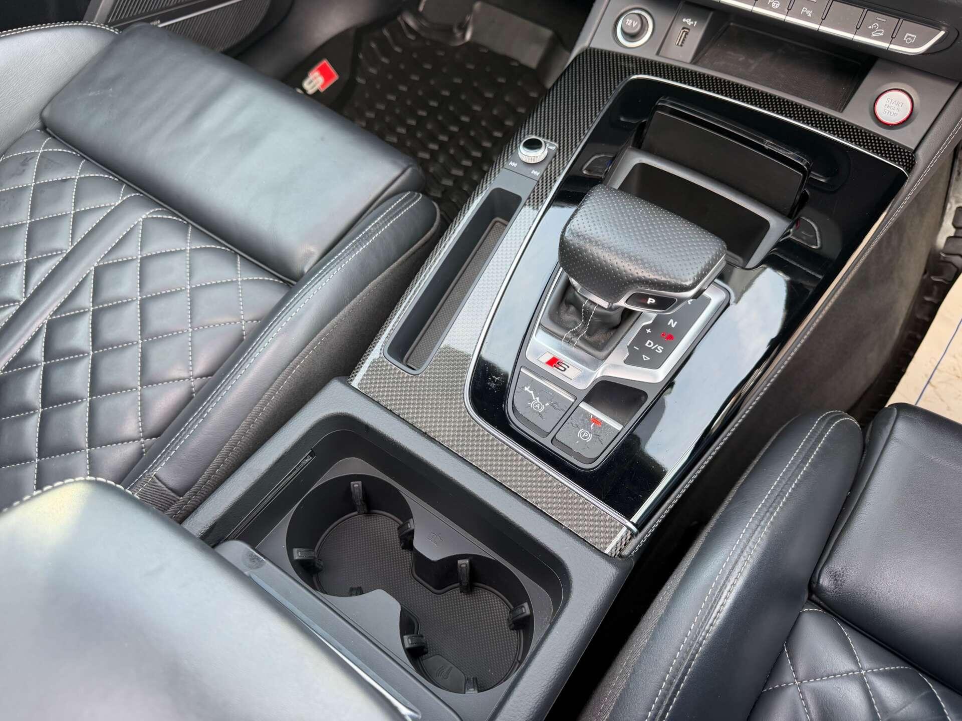 Audi SQ5 view 21
