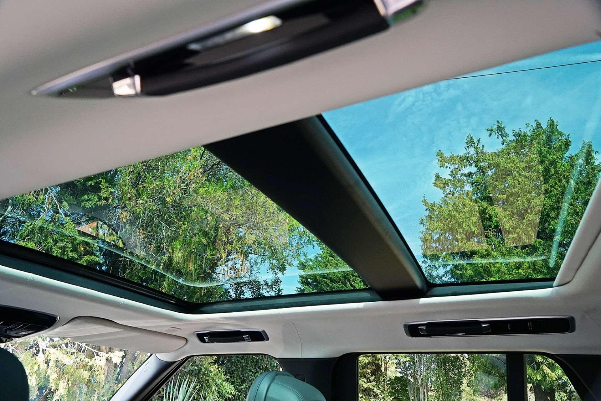 Land Rover Range Rover view 14