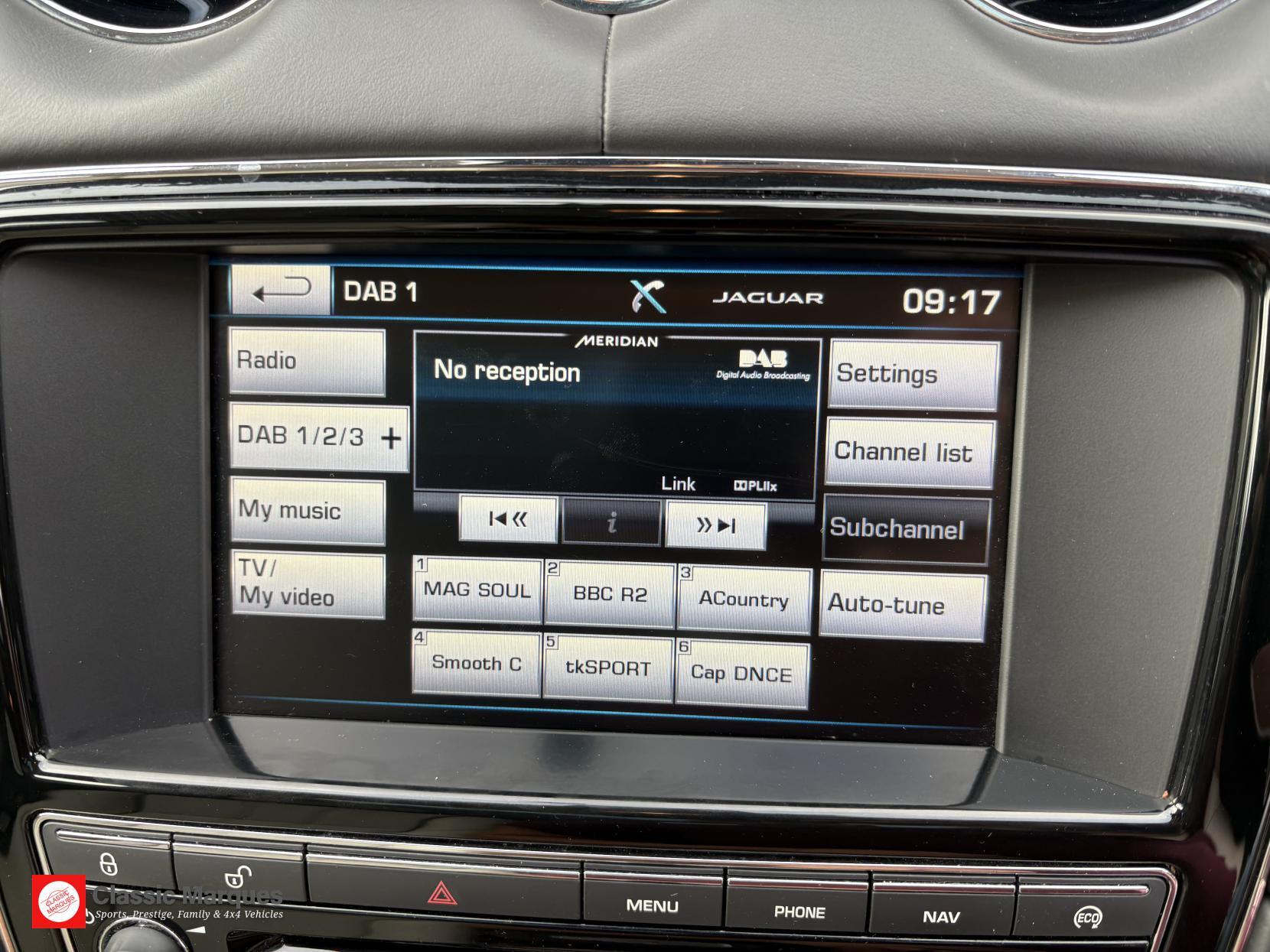 Jaguar XJ view 43