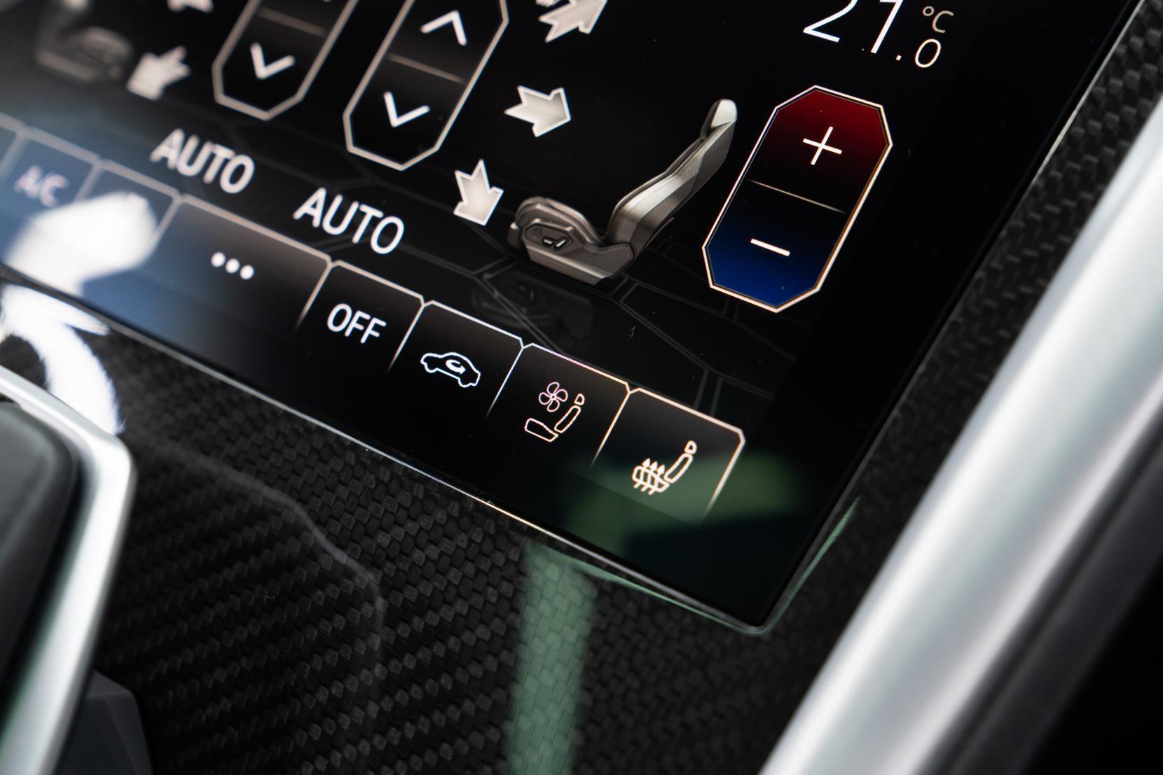 Lamborghini Urus view 19