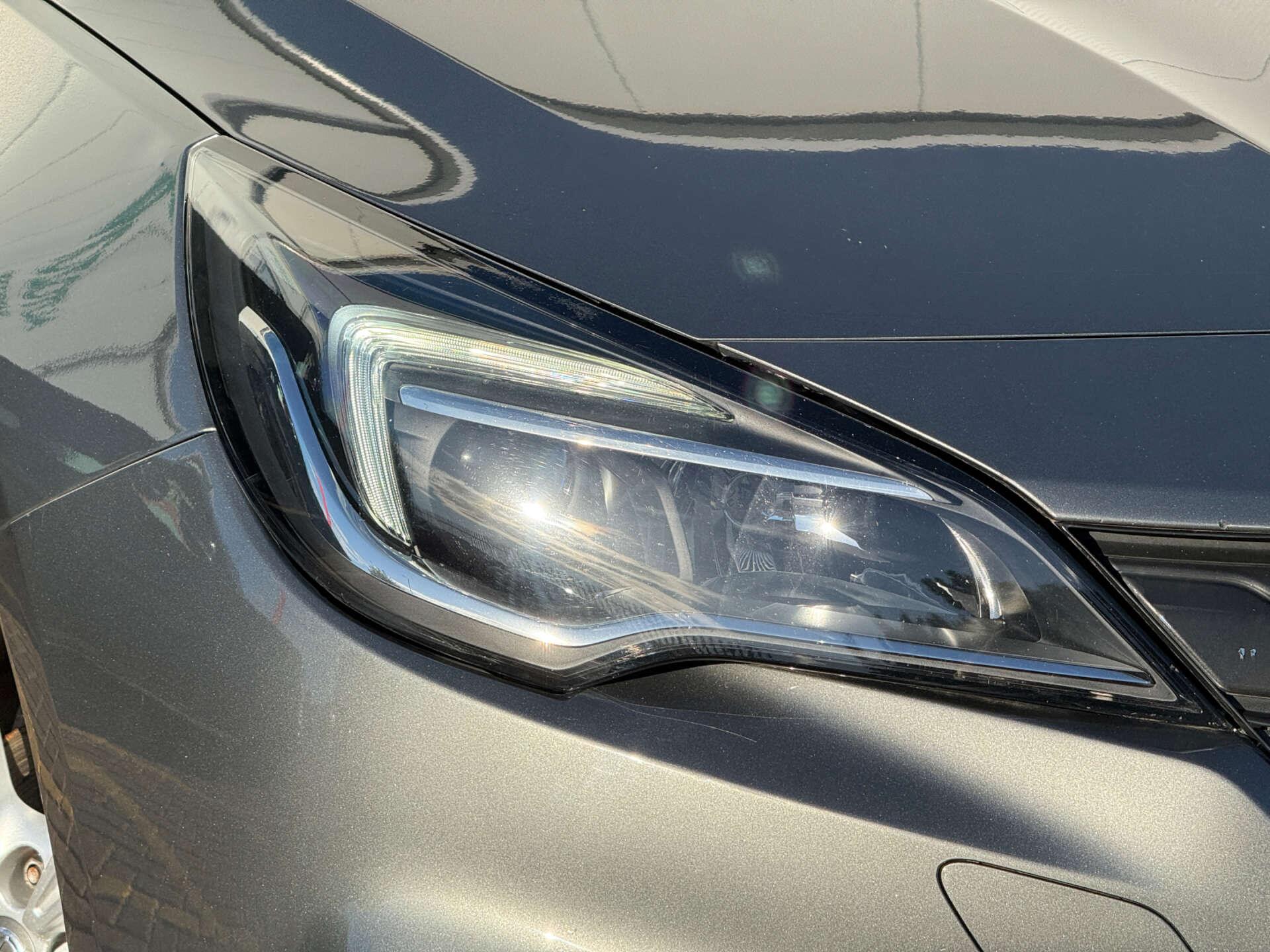 Vauxhall Astra view 9