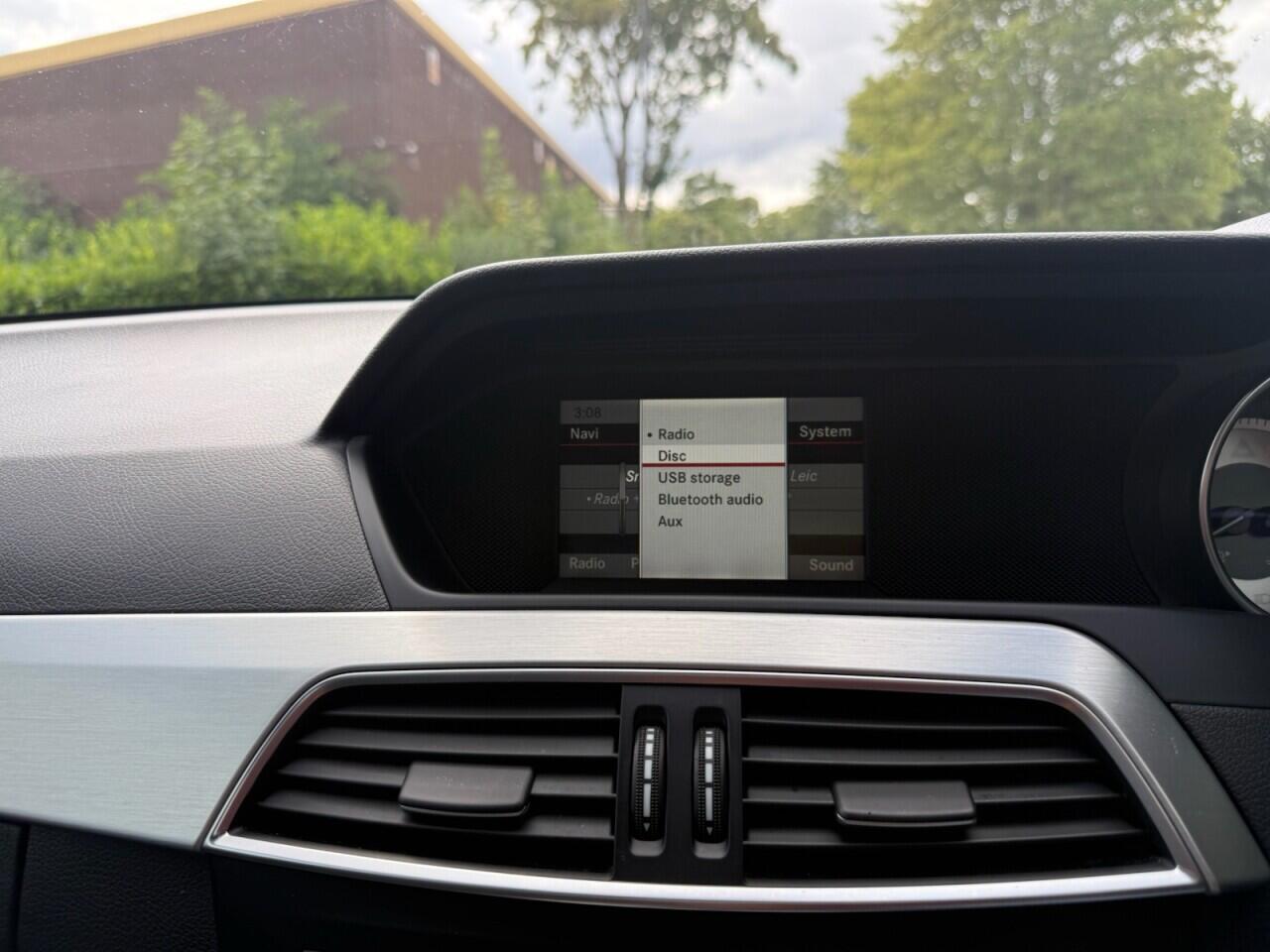 Mercedes-Benz C Class view 22