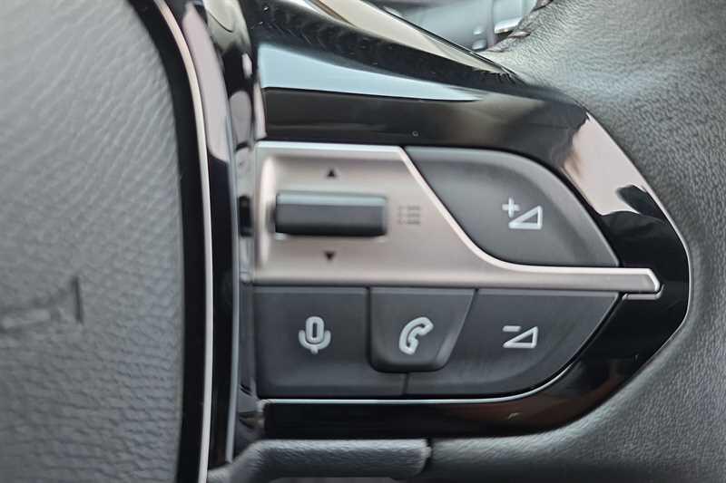 Peugeot 308 view 22