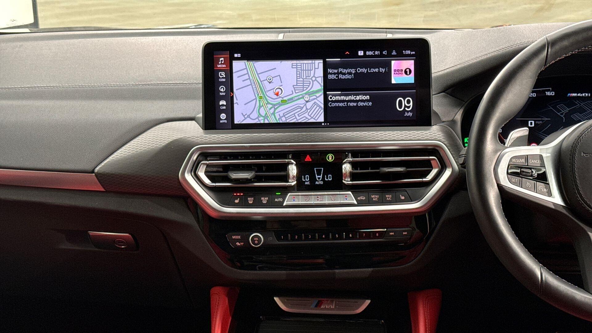 BMW X4 view 8