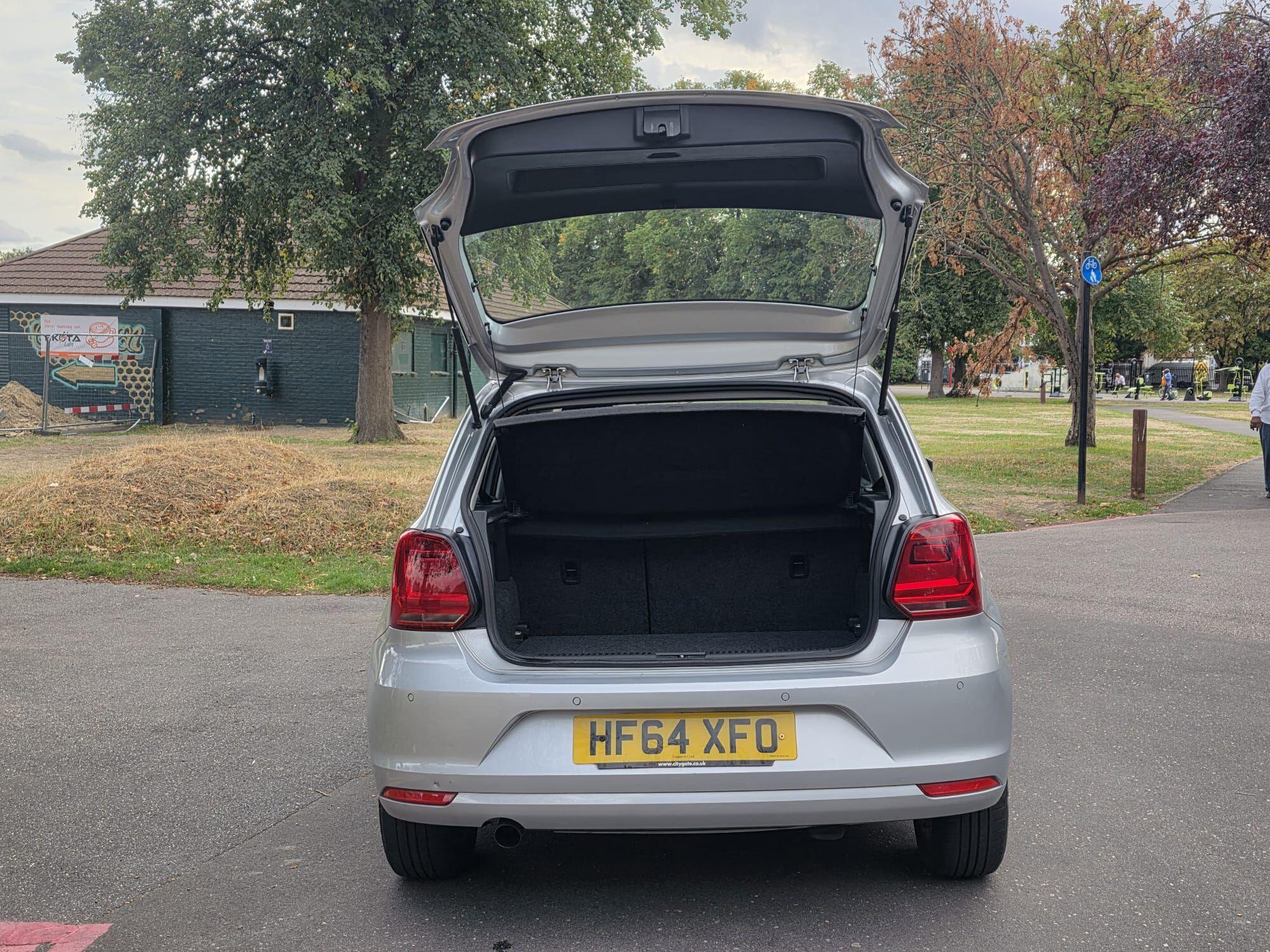 Volkswagen Polo view 18