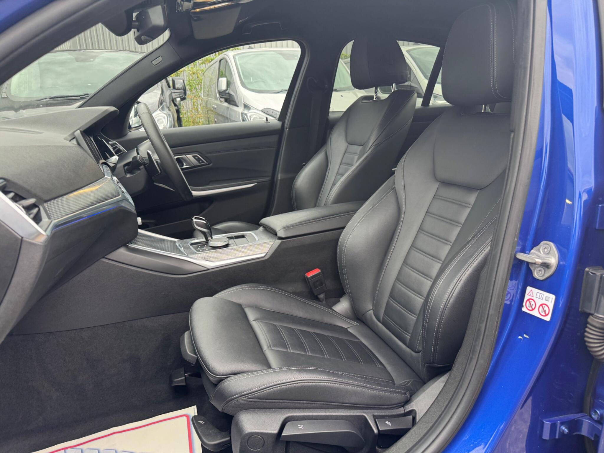 BMW 3 Series view 53