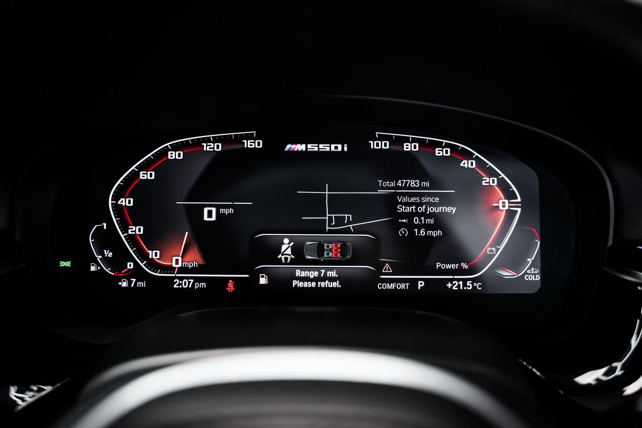 BMW 5 Series view 21