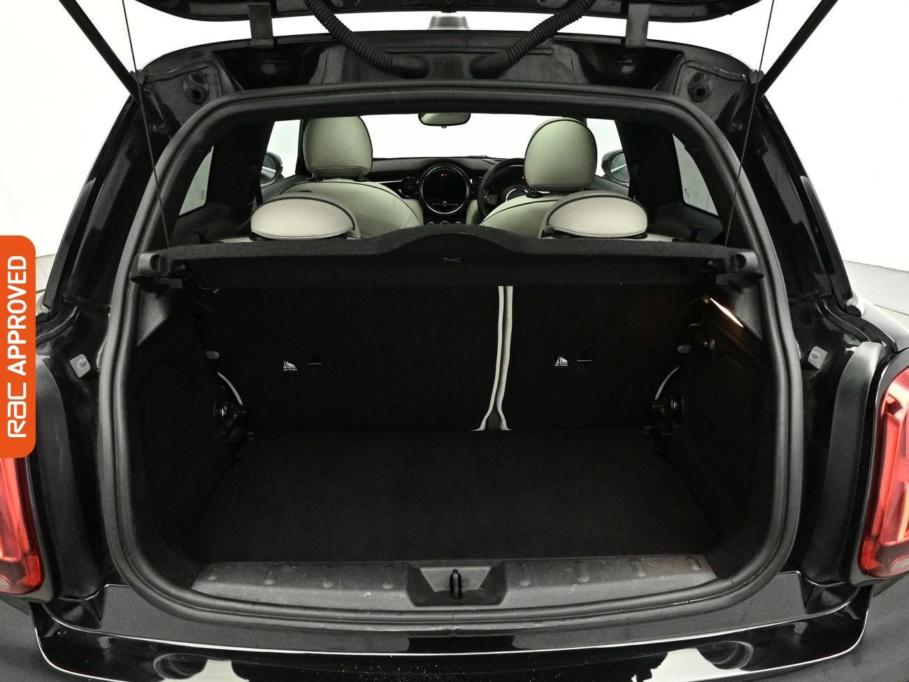 MINI Hatch view 14