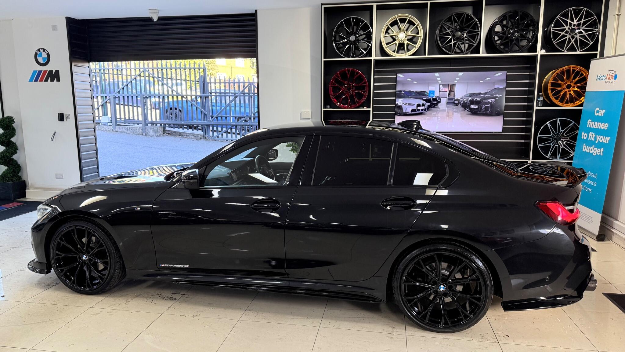 BMW 3 Series view 34