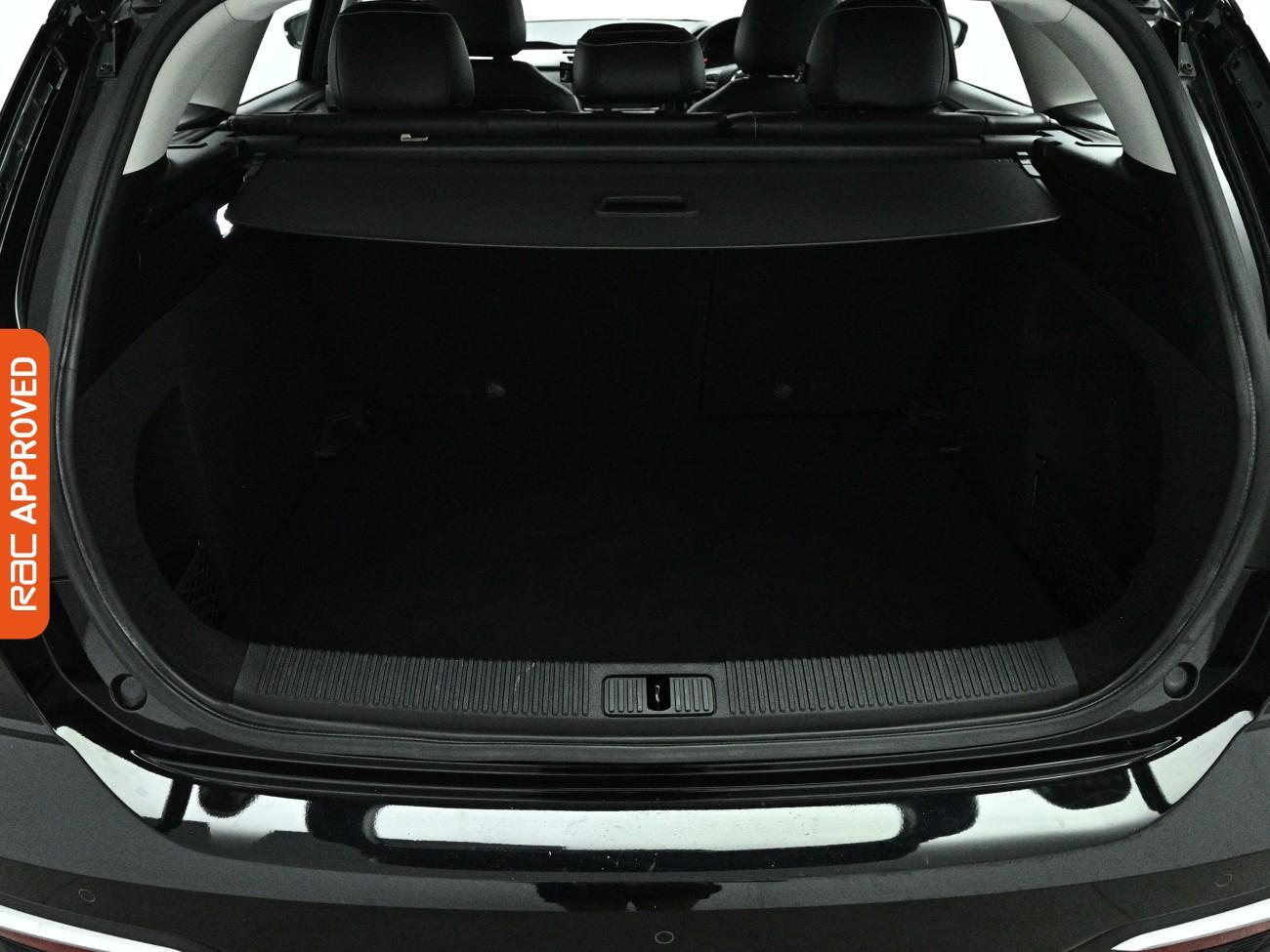 MG MG5 view 14