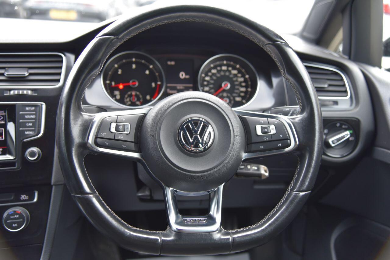Volkswagen Golf view 27