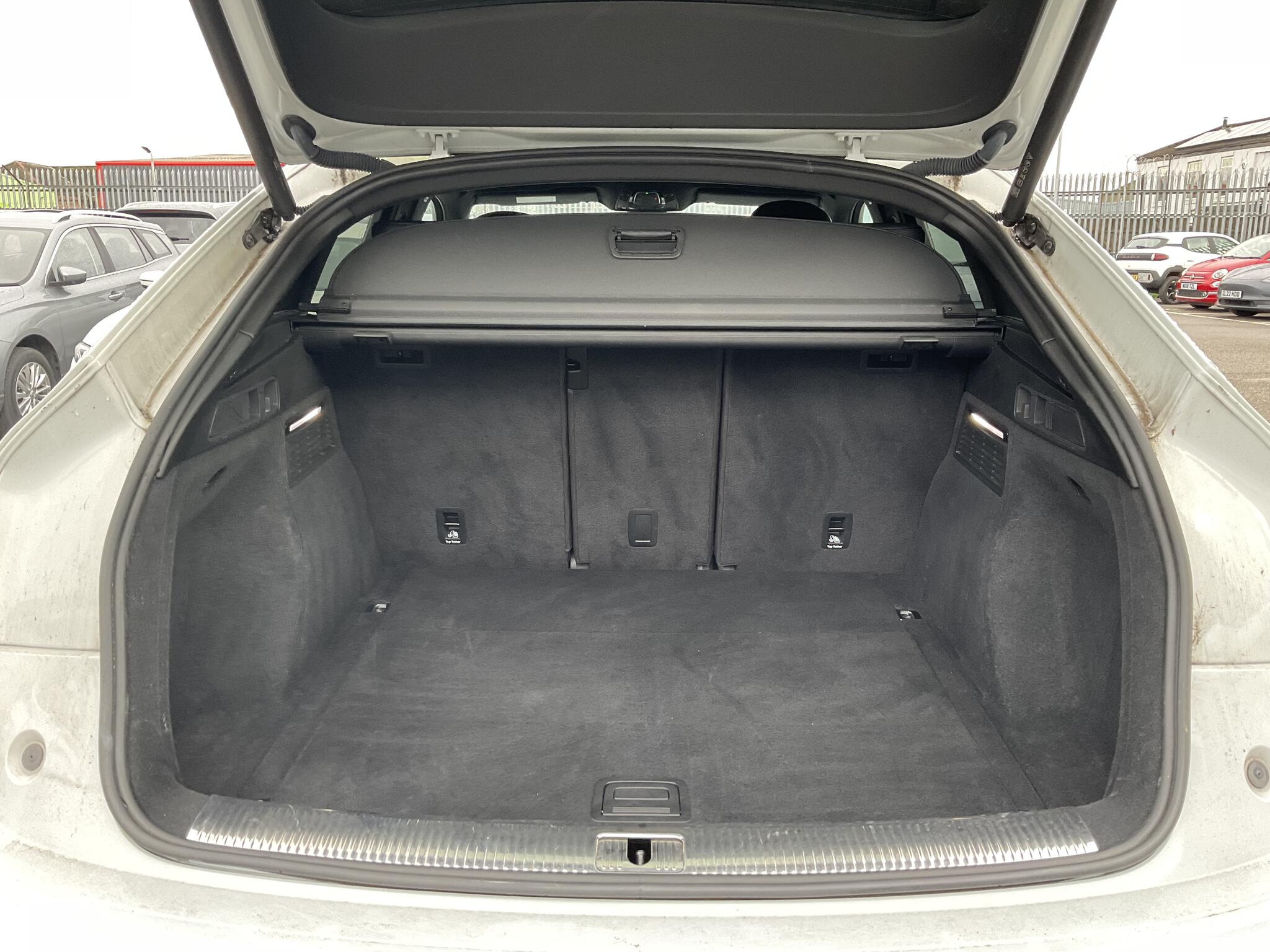 Audi Q5 view 20