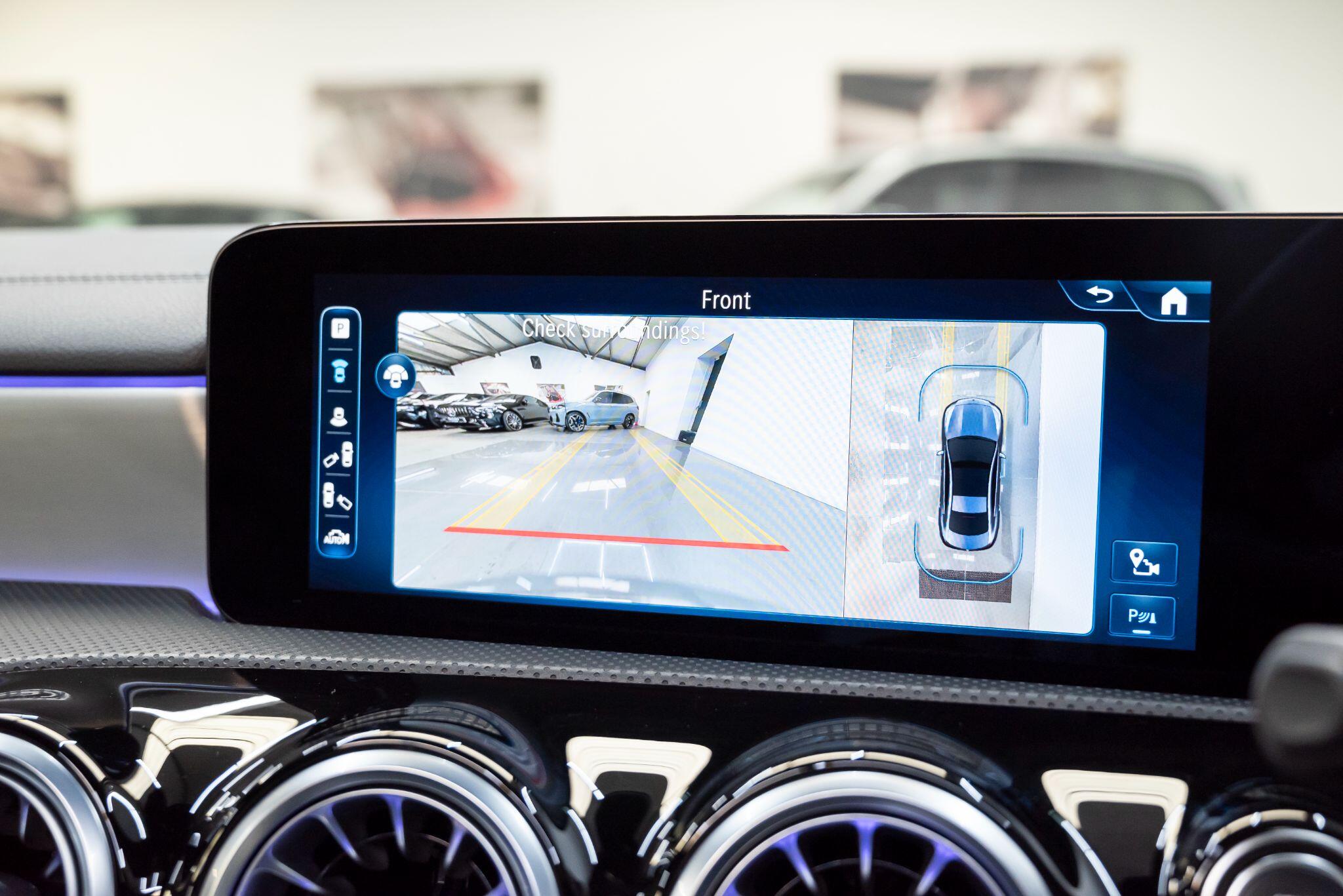 Mercedes-Benz CLA view 42