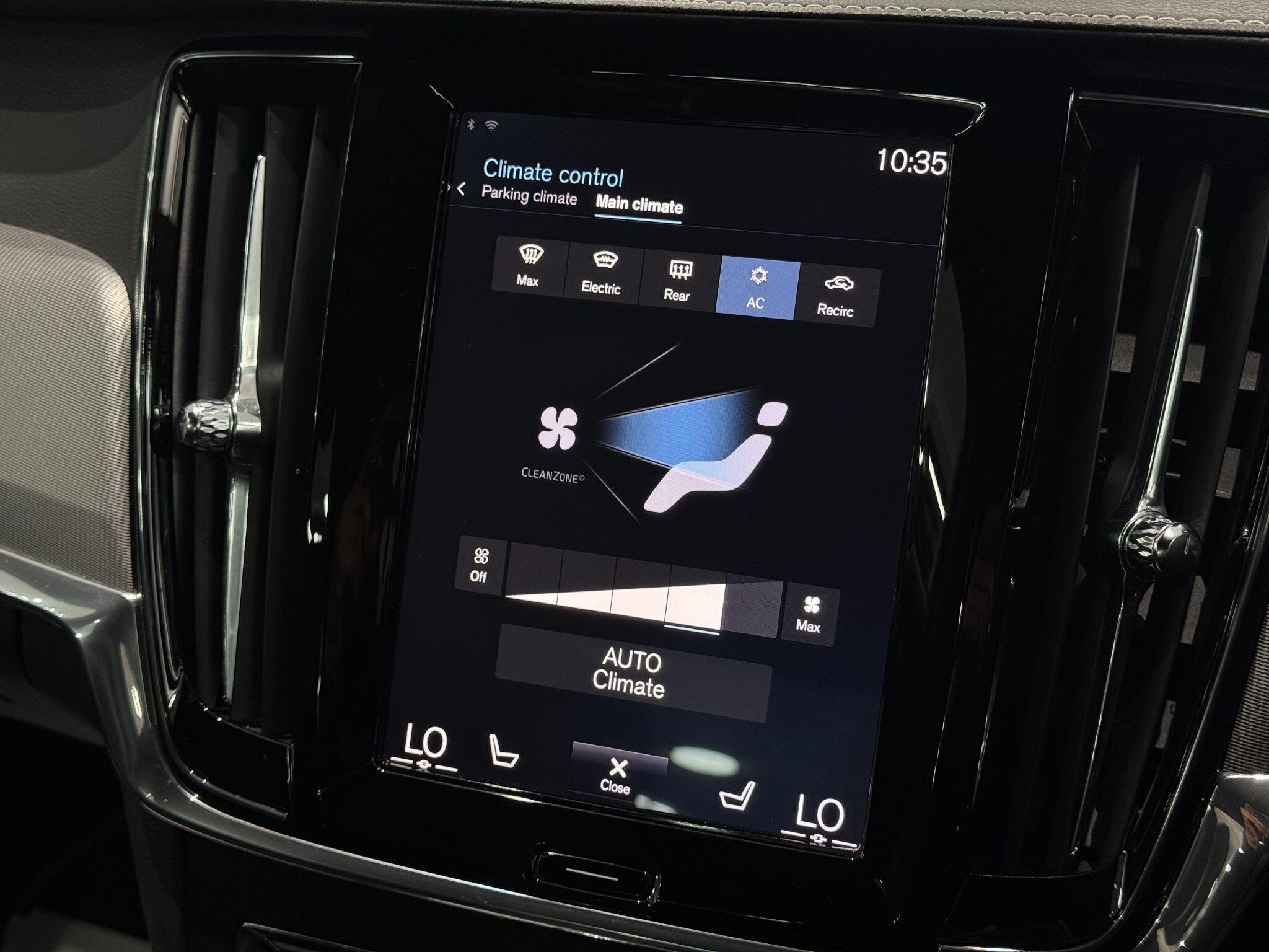 Volvo S90 view 36
