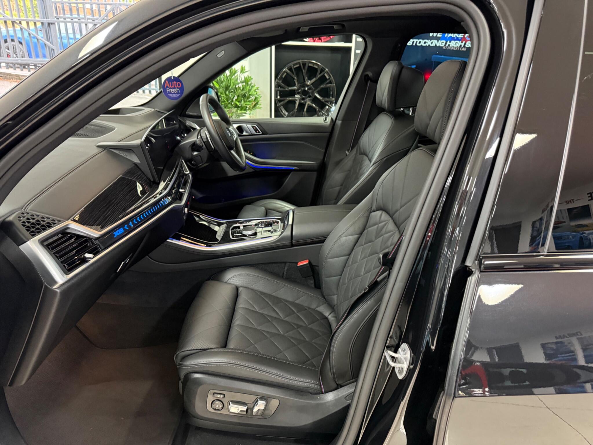 BMW X5 view 56