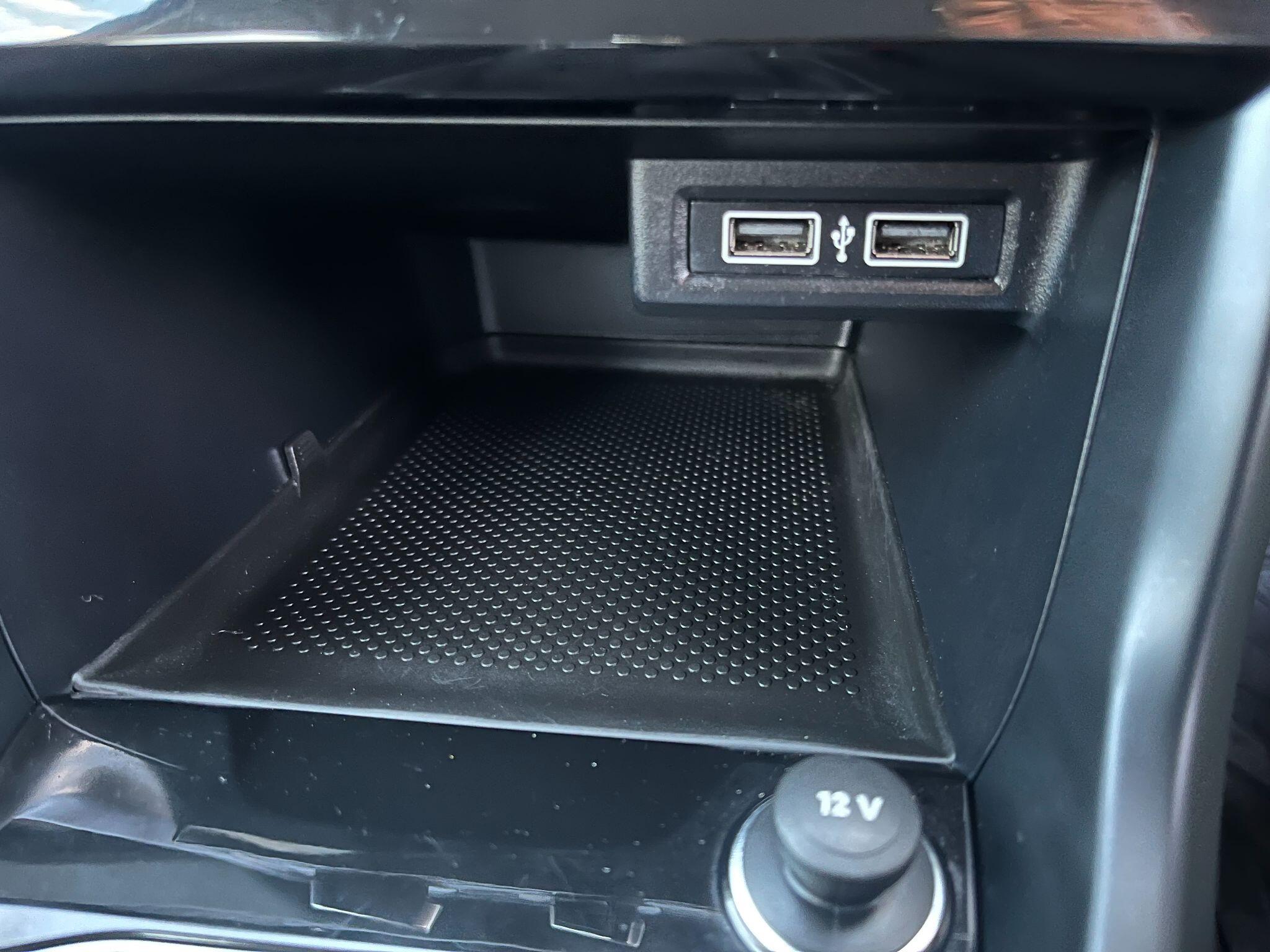 Volkswagen T-Cross view 35
