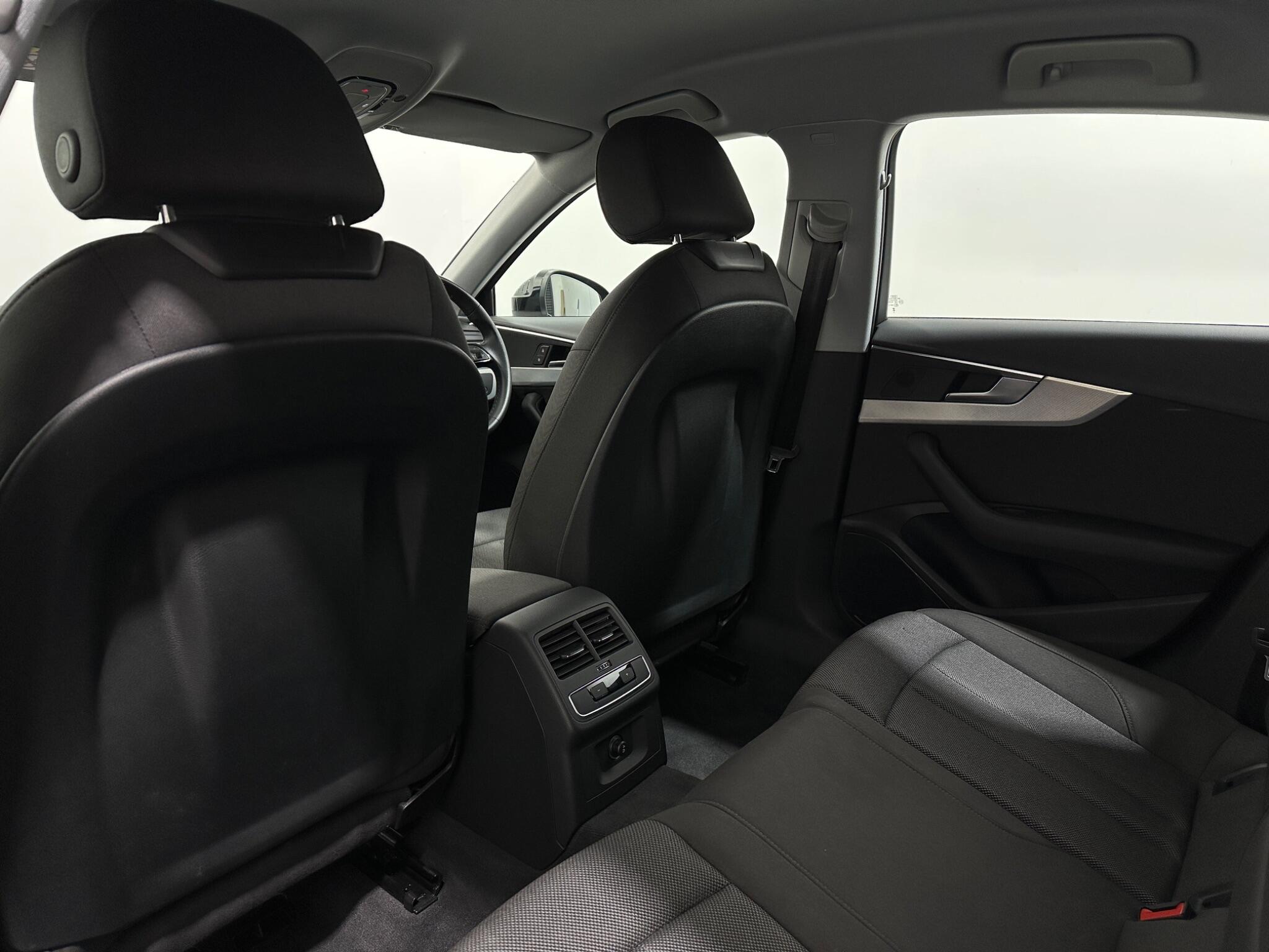 Audi A4 view 38