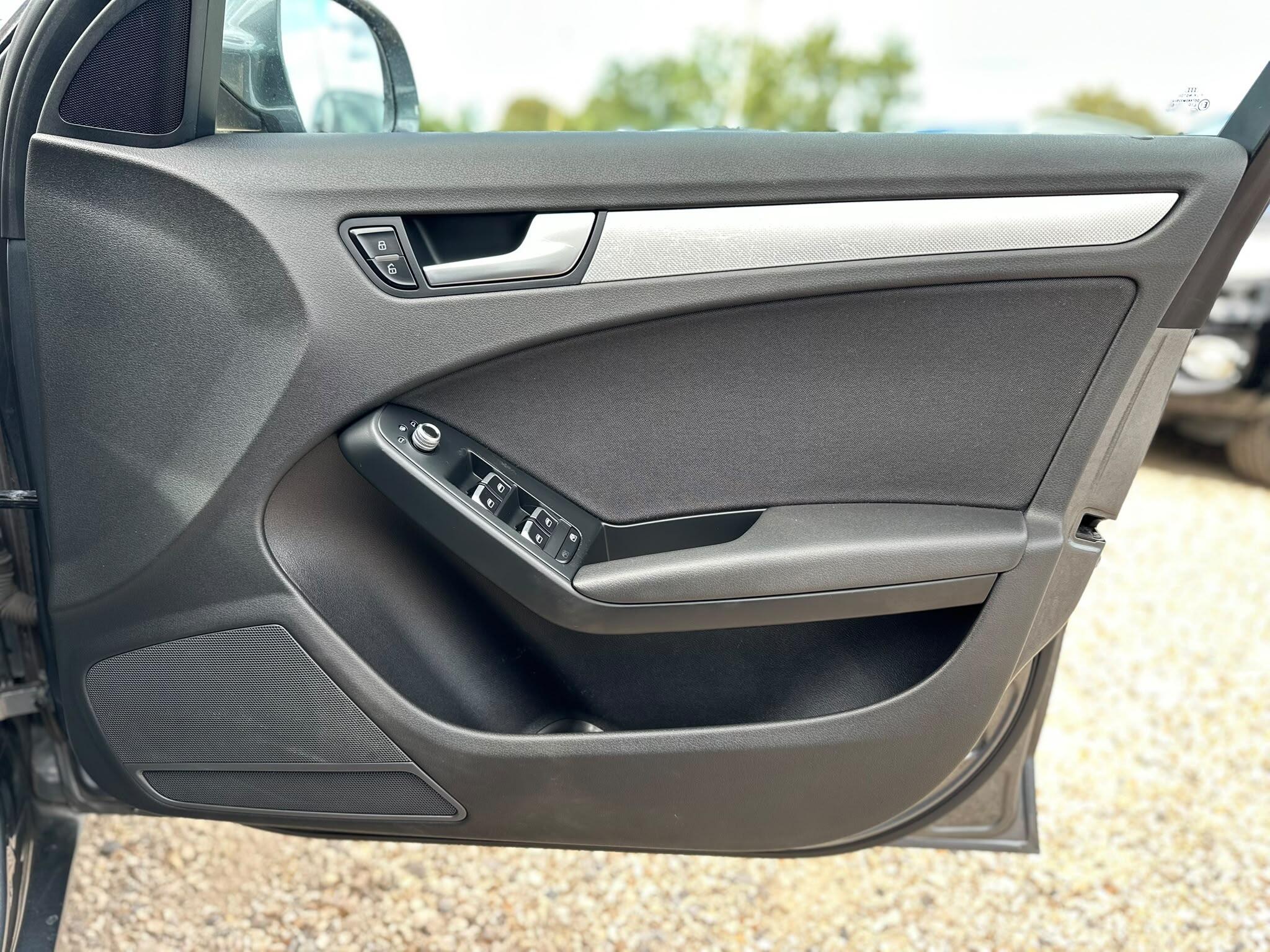 Audi A4 view 56