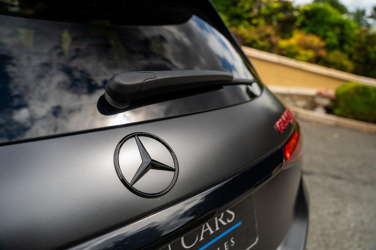 Mercedes-Benz GLC view 11