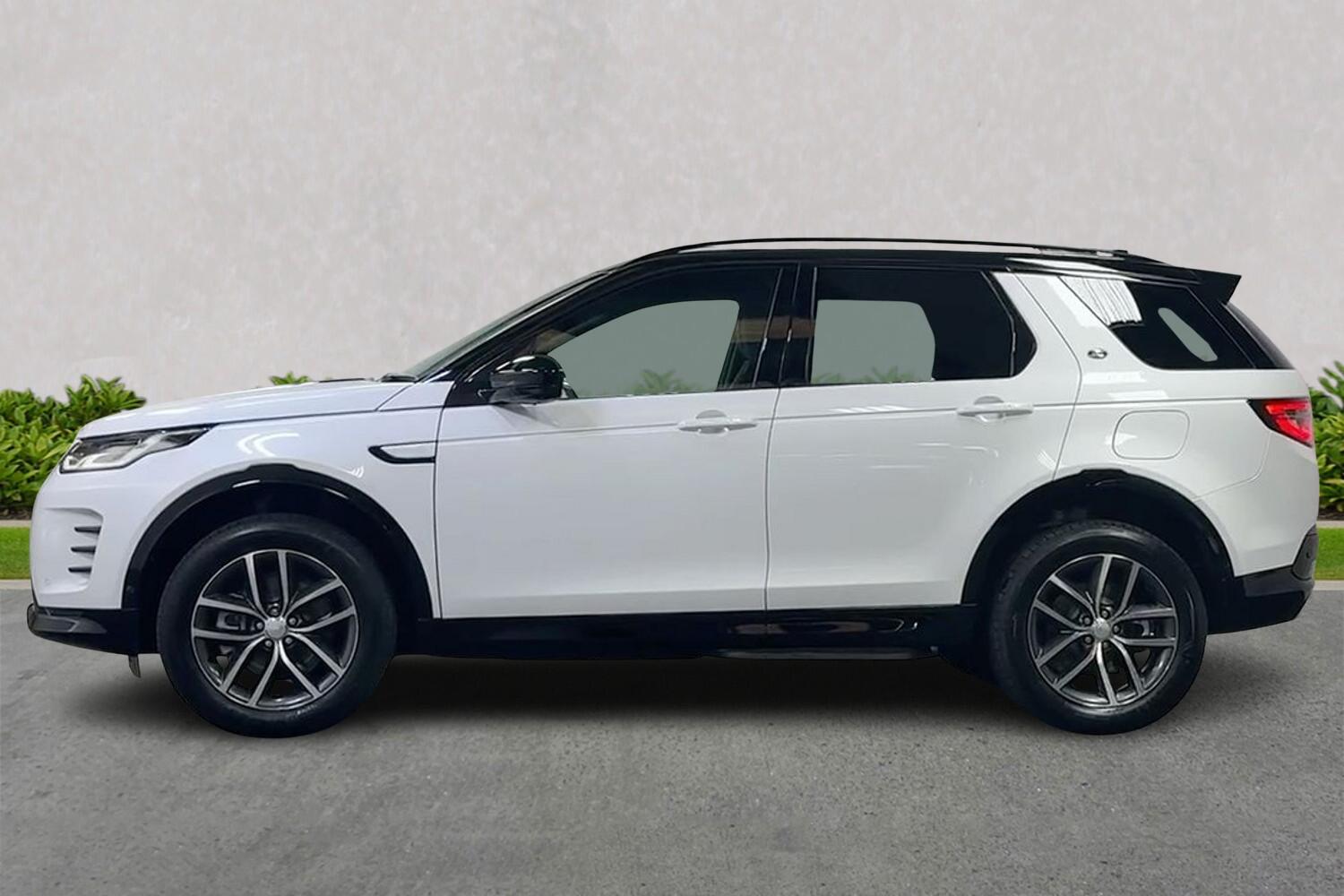 Land Rover Discovery Sport view 19