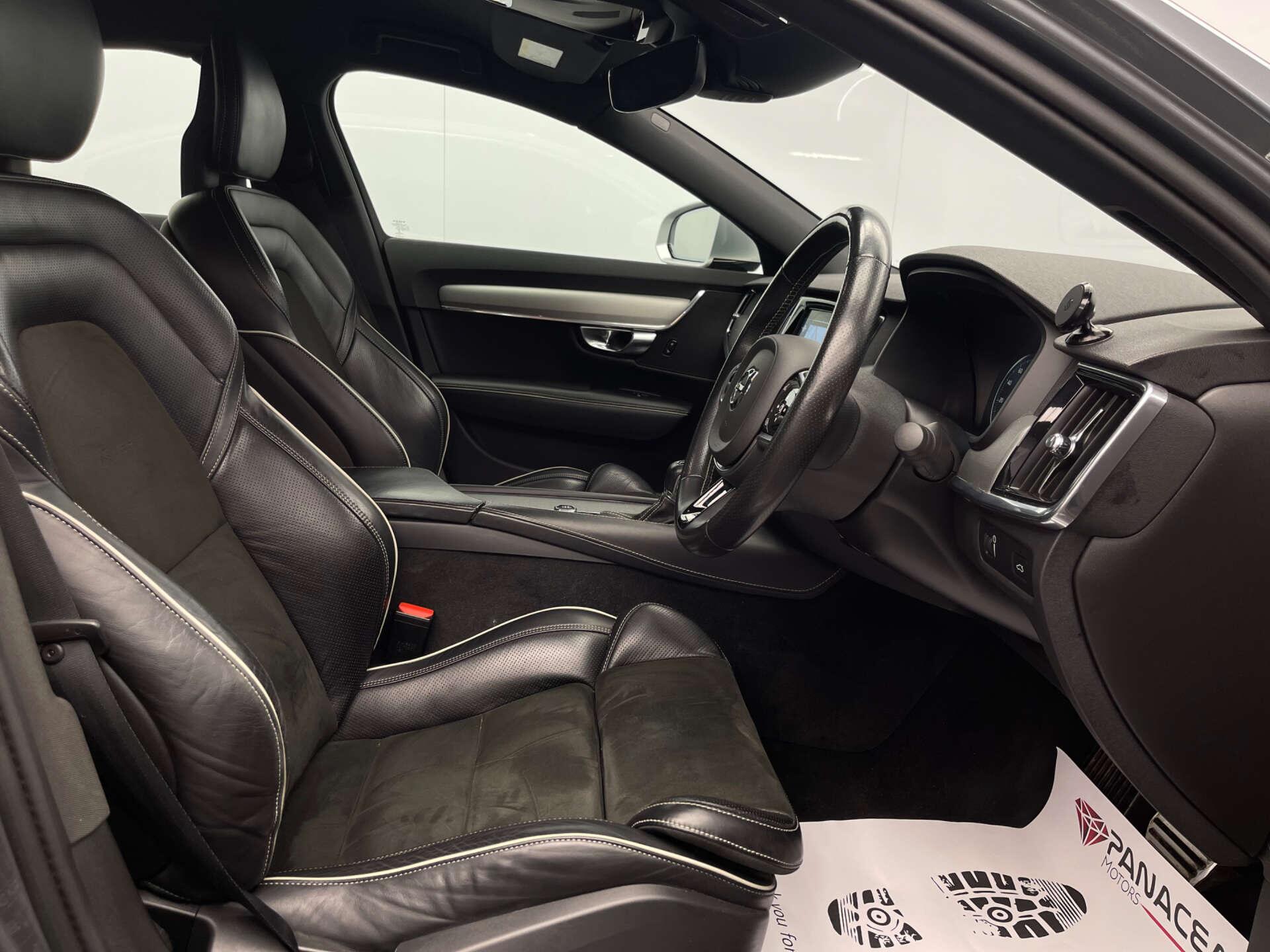 Volvo S90 view 8