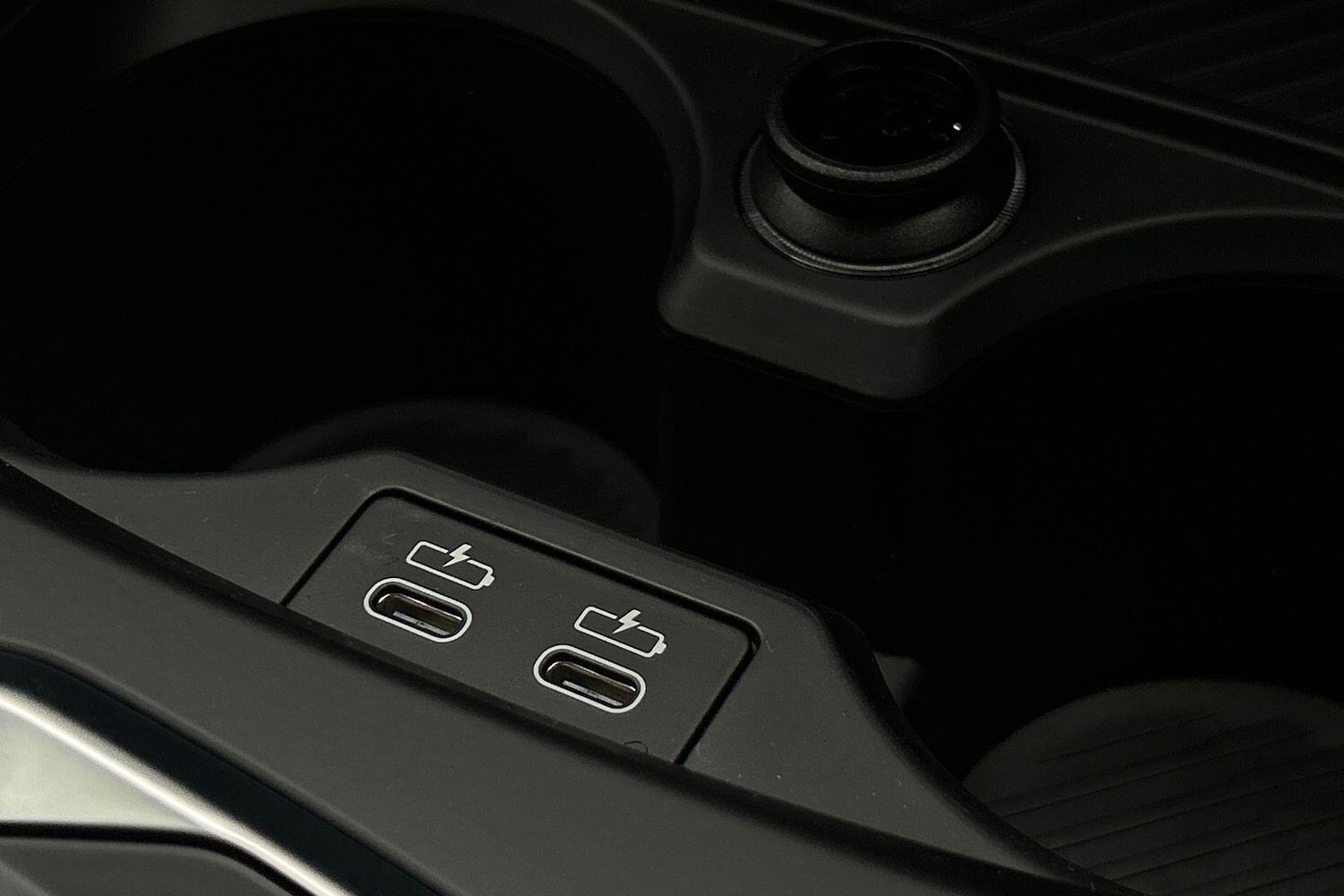 BMW 2 Series view 21