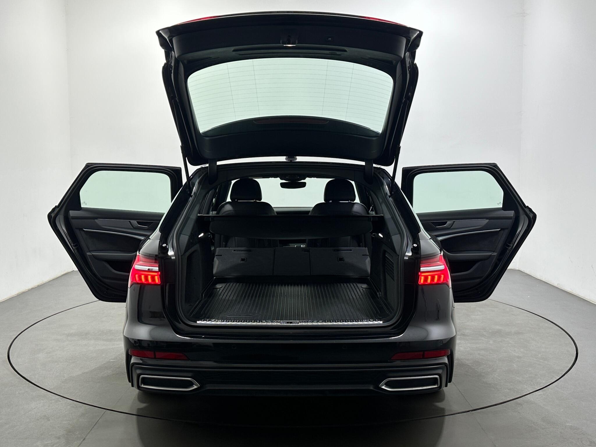 Audi A6 Avant view 45