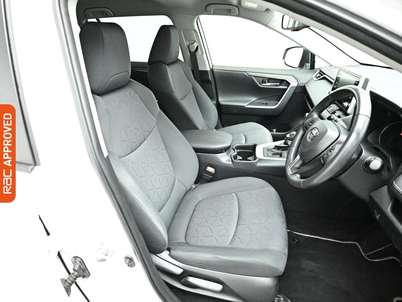 Toyota RAV4 view 12
