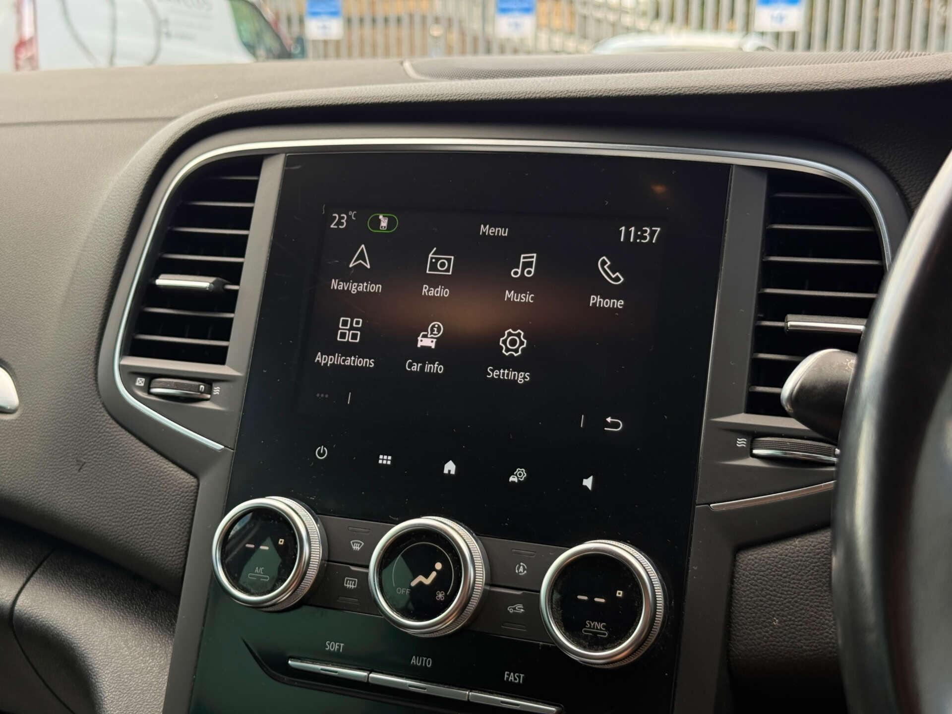 Renault Megane view 70