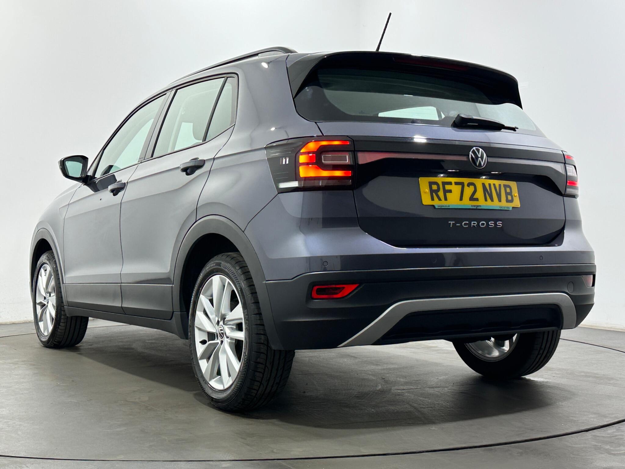 Volkswagen T-Cross view 45