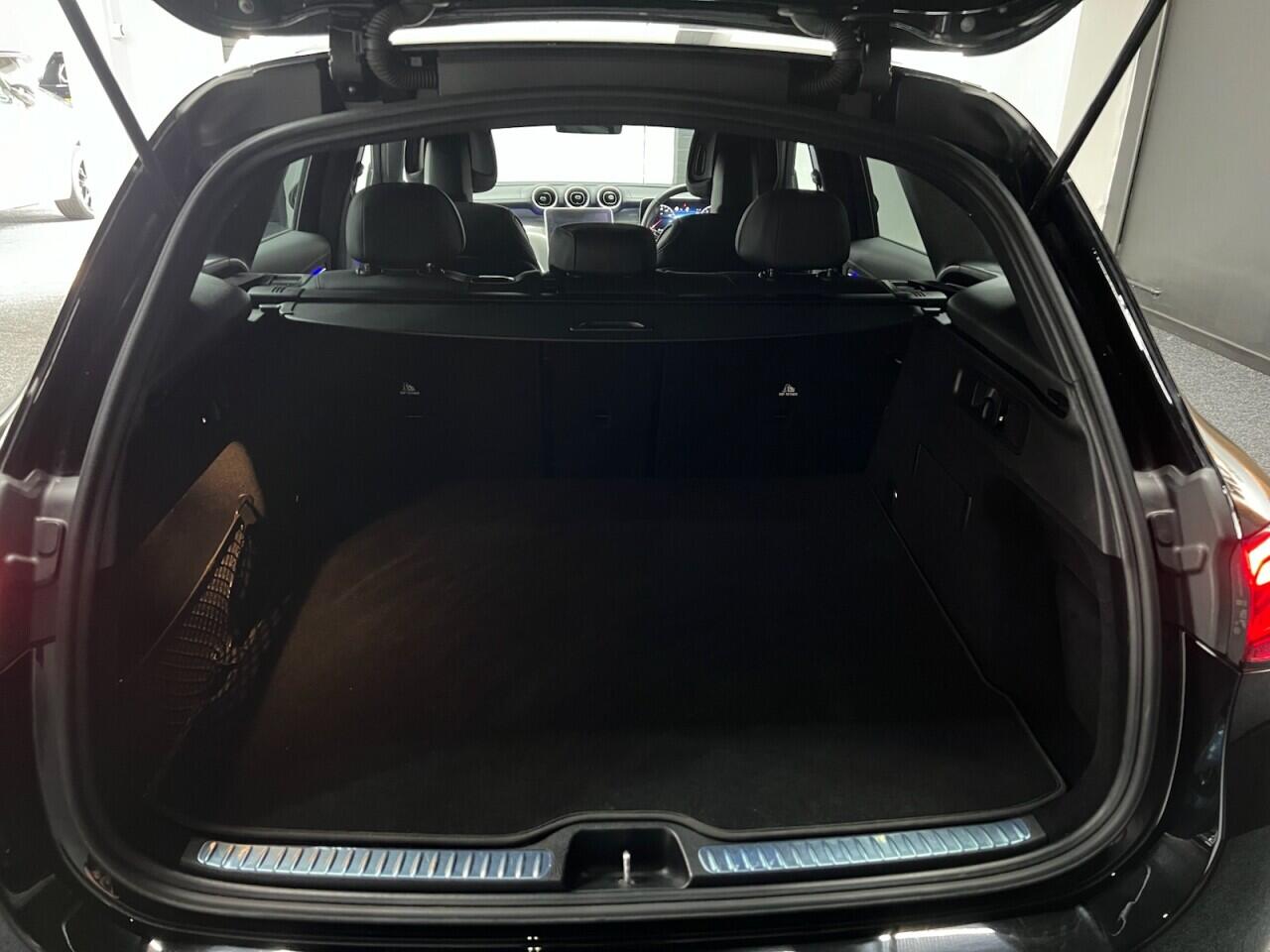 Mercedes-Benz GLC view 47