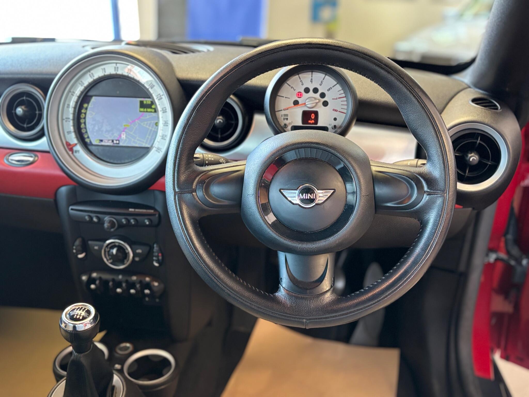 Mini Coupe view 26