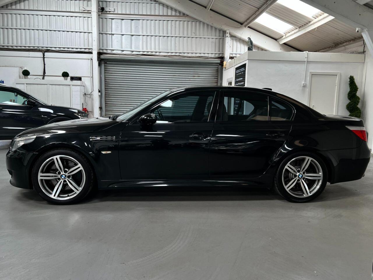 BMW M5 view 13