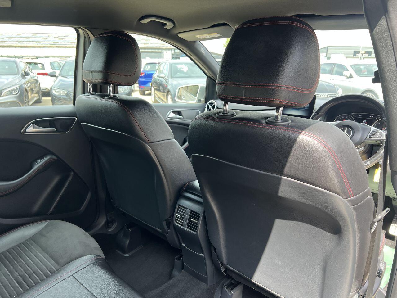 Mercedes-Benz B Class view 18